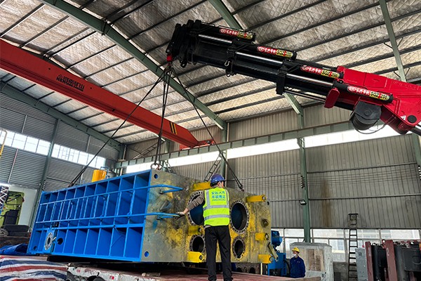 Cizalla de pórtico de servicio pesado de 800 toneladas a Melbourne